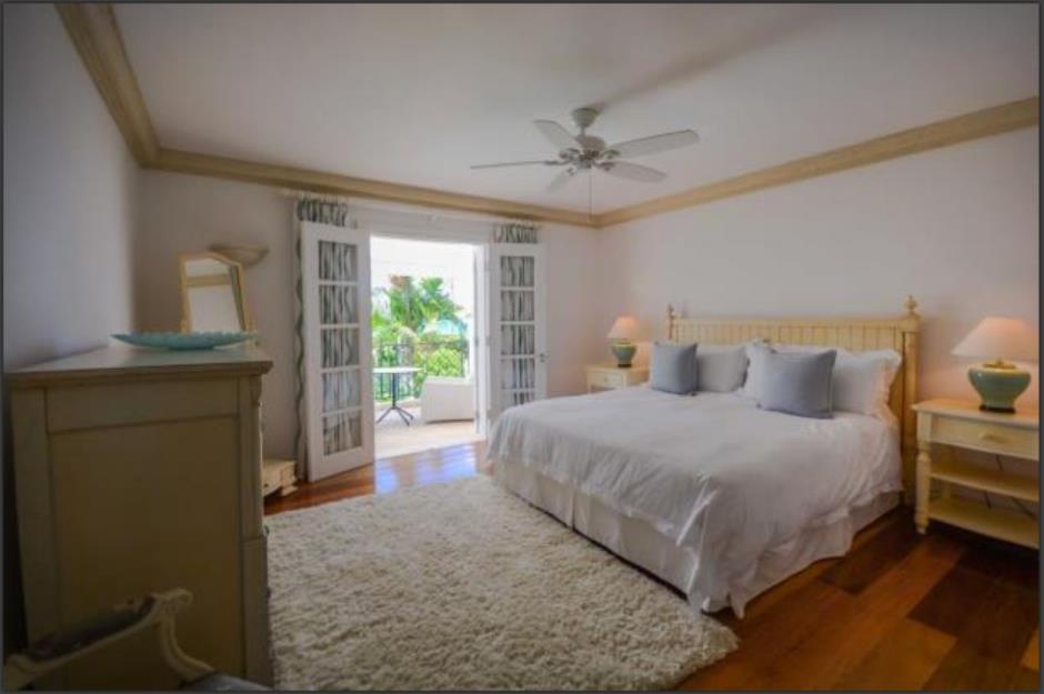 Barbados: three-bedroom beach house